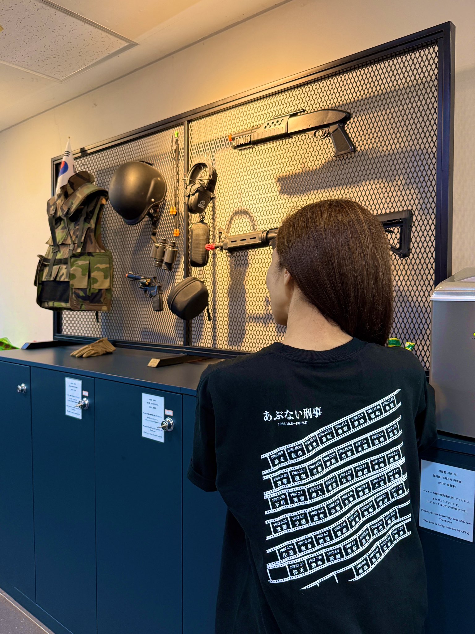 【非売品】まだまだあぶない刑事スタッフTシャツ 非売品】まだまだあぶない刑事スタッフTシャツ