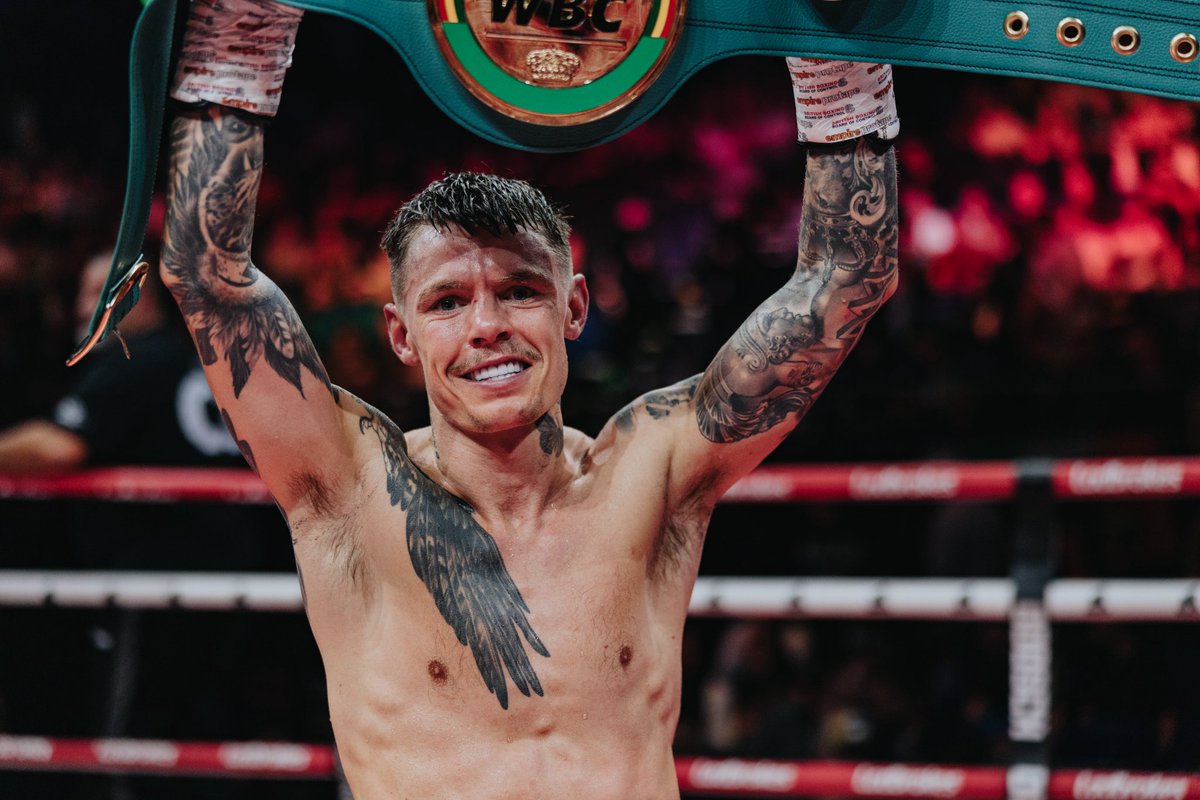 A great night last night with even better people building legacy moments to last a lifetime. 

The king of the flys is back! Massive nights on the horizon! 

A massive thank you <a href="/SauerlandBros/">Kalle & Nisse Sauerland</a> <a href="/swiftysmith/">Stephen Smith</a> <a href="/wbcmoro/">Mauricio Sulaiman</a> <a href="/WBCBoxing/">World Boxing Council</a>