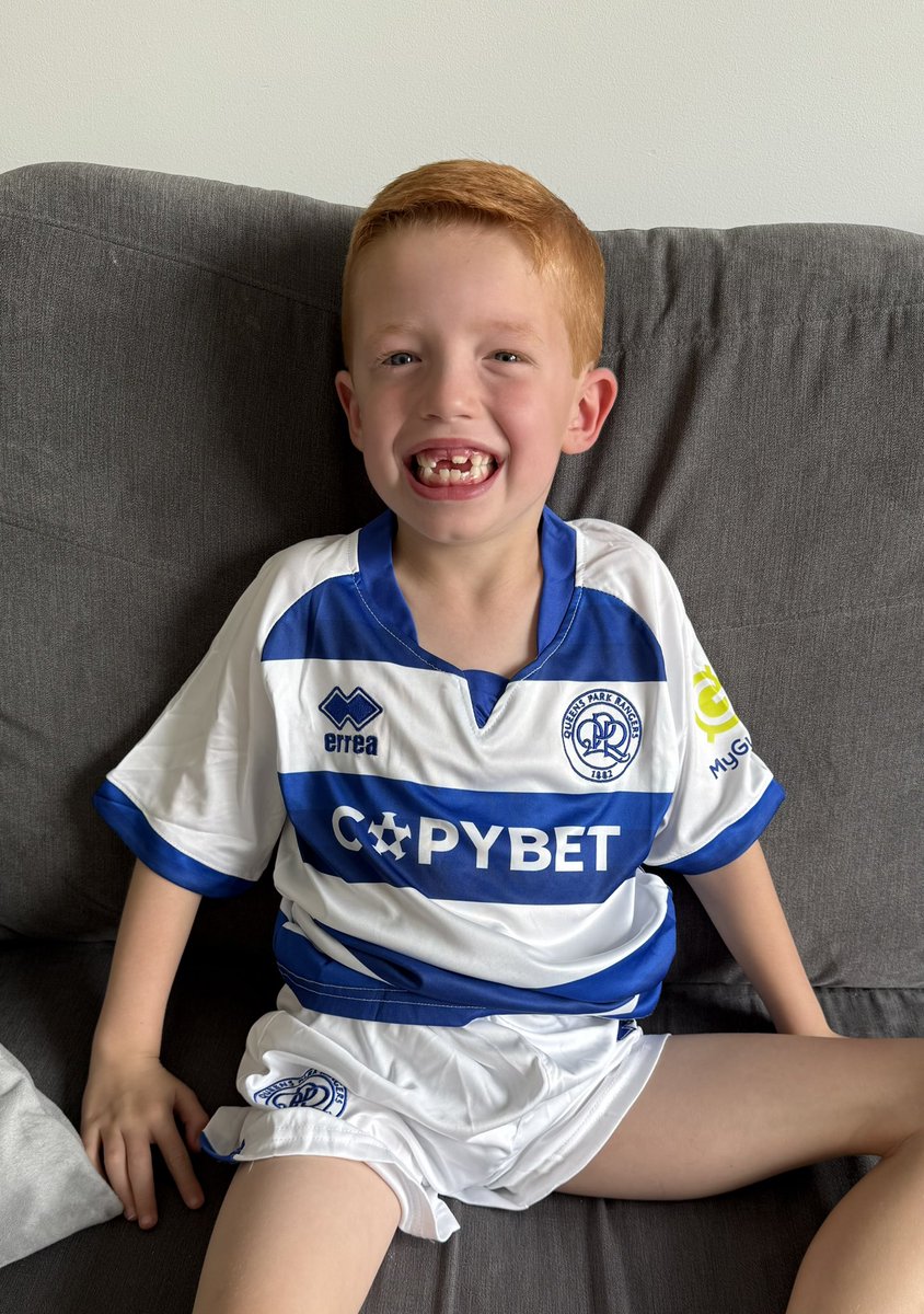 Fresh trim, fresh kit!! U Rsssss!! <a href="/QPR/">QPR FC</a> #QPR