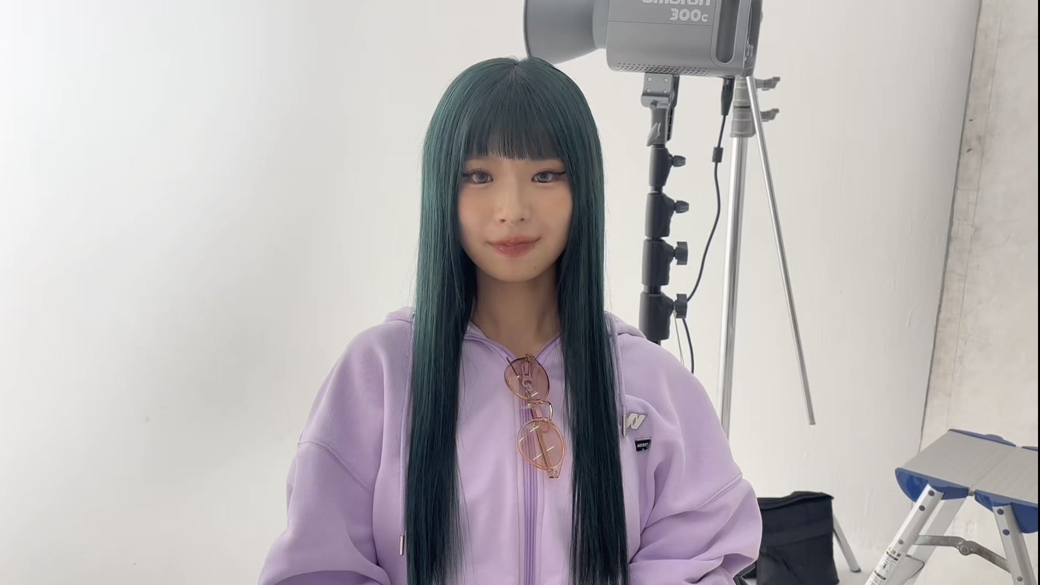 やっちゃんです。ありがとうございます！ コウペンちゃん スマホに貼れるサイズのマットステッカー