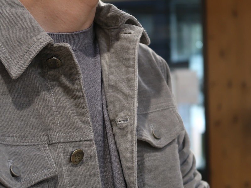 pizzaaaaa10's tweet photo. ベイブルック別注のIncotex Gジャン格好良すぎる🤣
コットンカシミヤのコーデュロイ生地は秋冬に凄いマッチして良いね。
生地が違うだけで凄いスマートに見える。 https://t.co/6fi23CBI2r