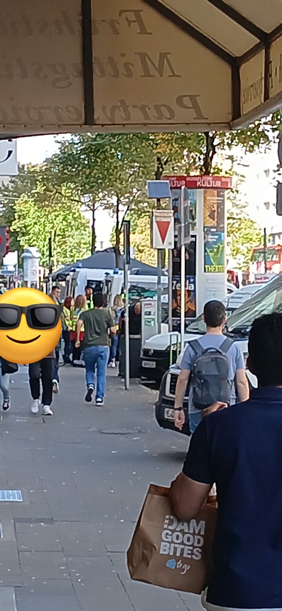 #dus0609 ist der nächste rechtsextrem Flop.🤣🤣🤣

Diesmal versagt #GemeinsamStark.
Keine Fußgänger, 7 Ordner, 1 Medienweste.

Wir warten auf die nächste Penlichkeit, den Autokorso.🤣🤣🤣