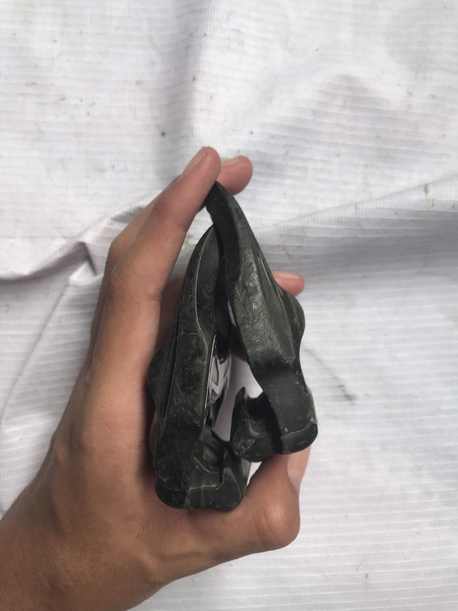 Islan Hata tweet media