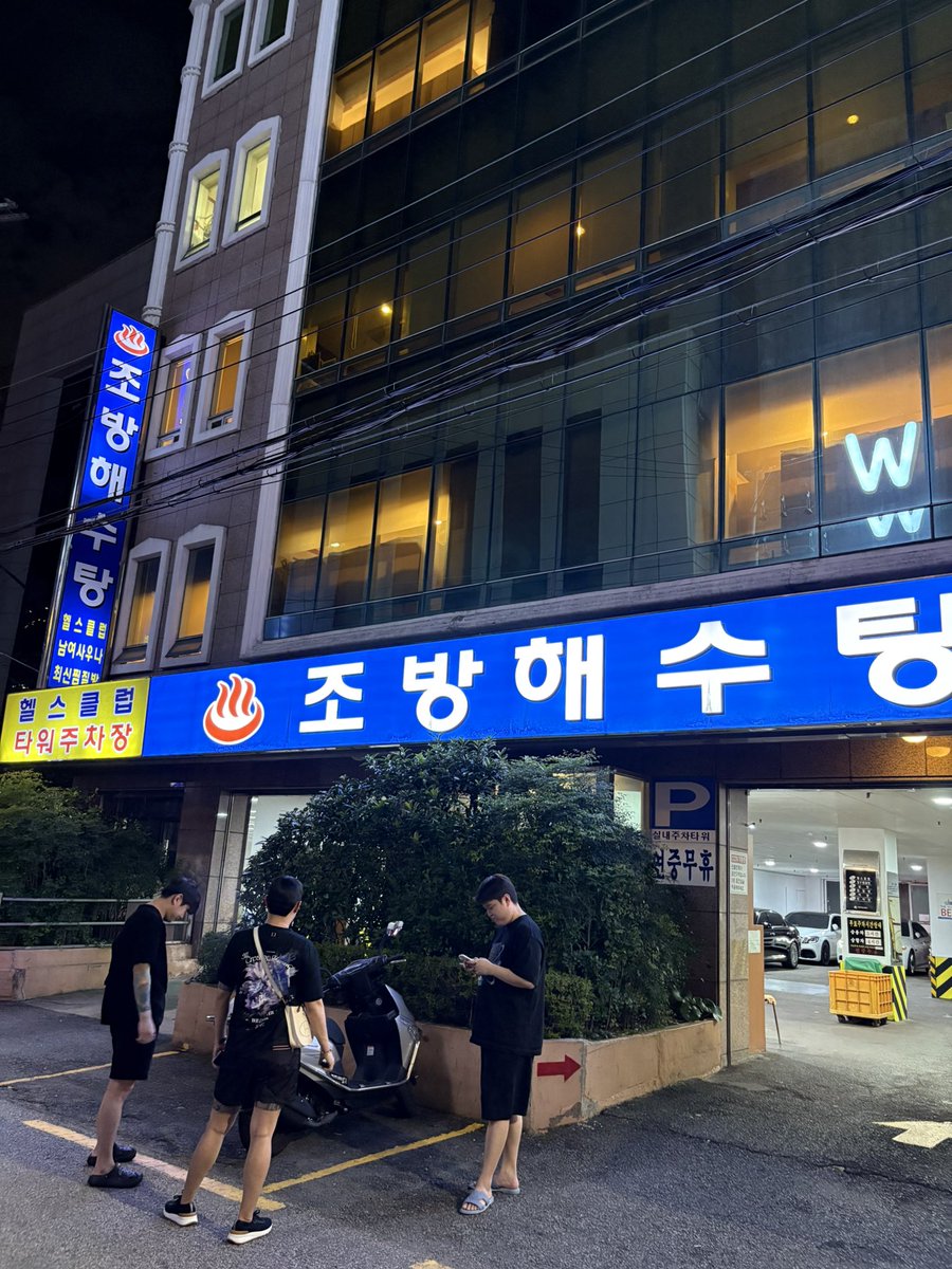 リアルとバガボンド 西部警察Z18 スカイラインGTパトカー | 製品をさがす | tomica