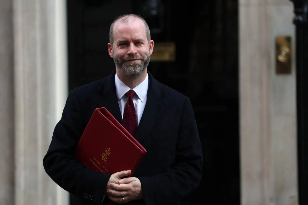 وزير التجارة البريطاني جوناثان رينولدز:
التحول الاقتصادي في المملكة سيكون مثالاً يُدرس في كليات الأعمال بعد 30 إلى 40 عاماً 🇸🇦