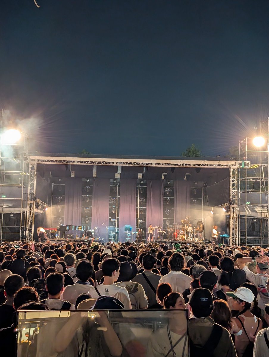 「ONE PARK FESTIVAL 2025」、椎名林檎のライブが終了しました。福井だけでなく、各地からたくさんのお客様が集結し、大いに盛り上がりました。お越しの皆様、ありがとうございました。