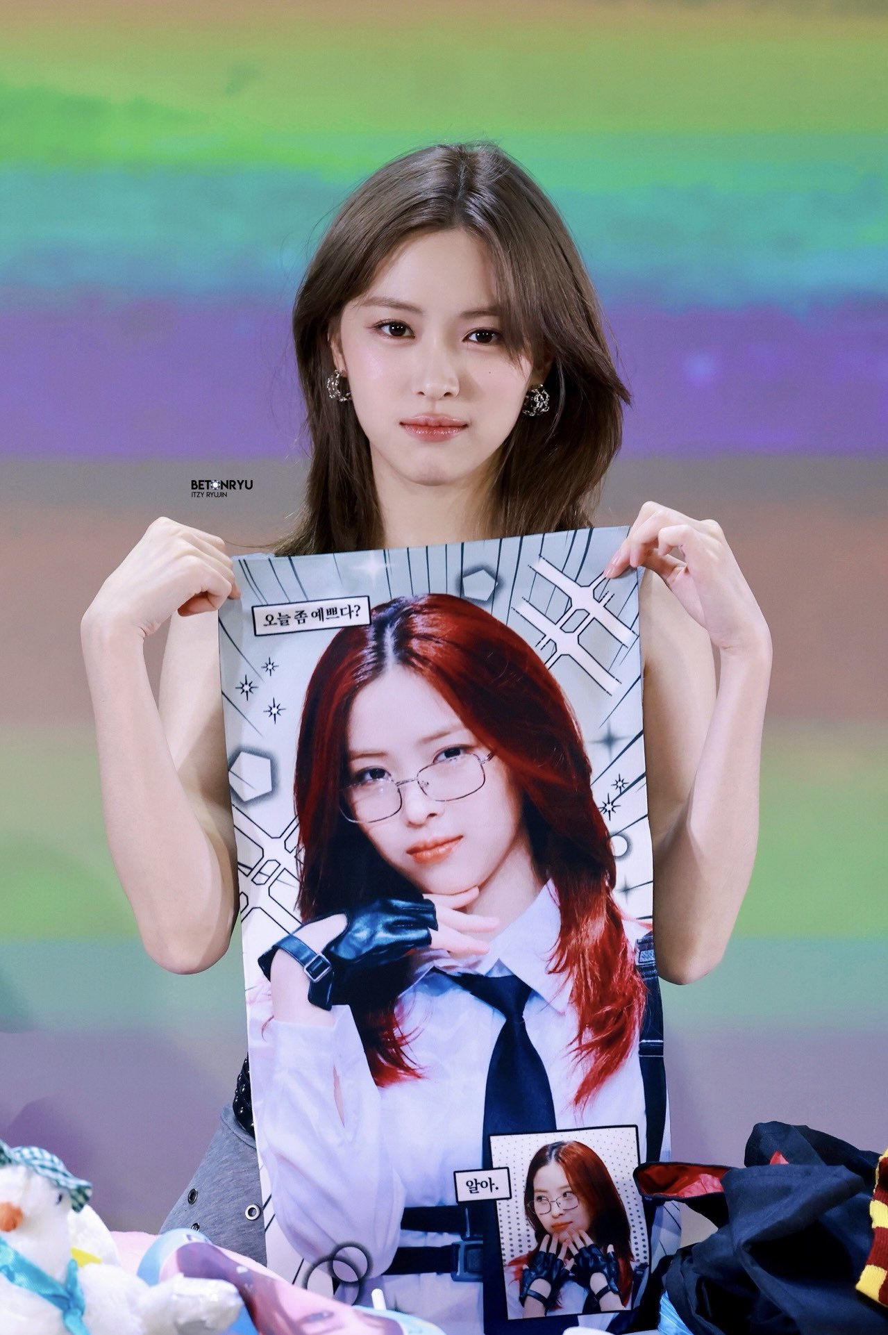 リュジン　itzy シンリュジン」のアイデア 15 件【2025】 | リュジン, 髪色 青