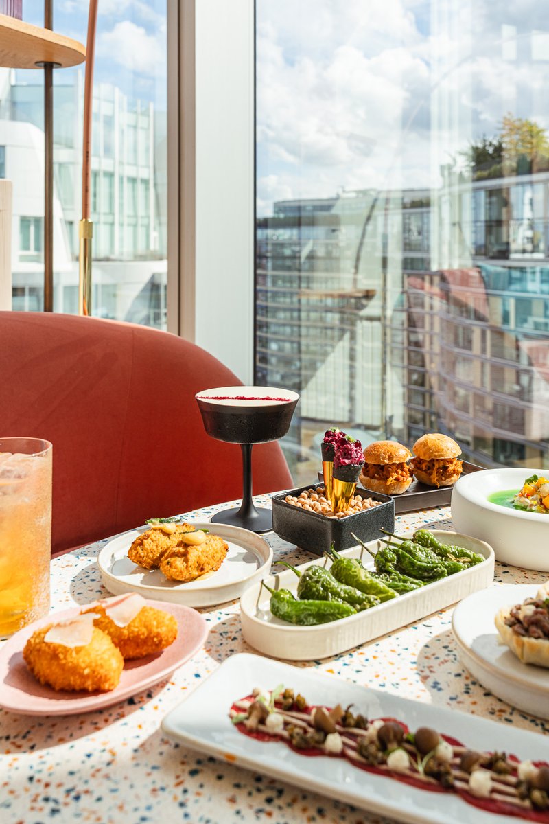 Fresh work for @joiabattersea, capturing their new cocktail and bar menu 

Full tables, sun-drenched scenes, and some of the most stunning interiors in London made this shoot a dream to photograph #newmenu #cockail #foodphotographer