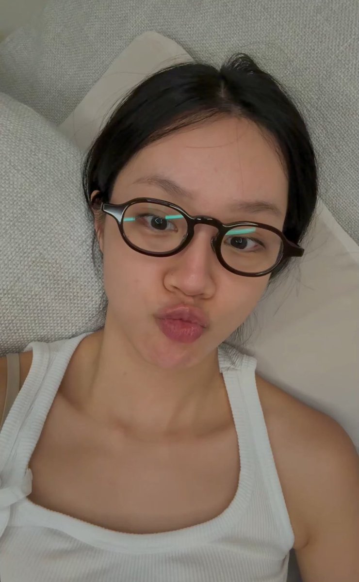 🫧 (@abouthyeriii) on Twitter photo 