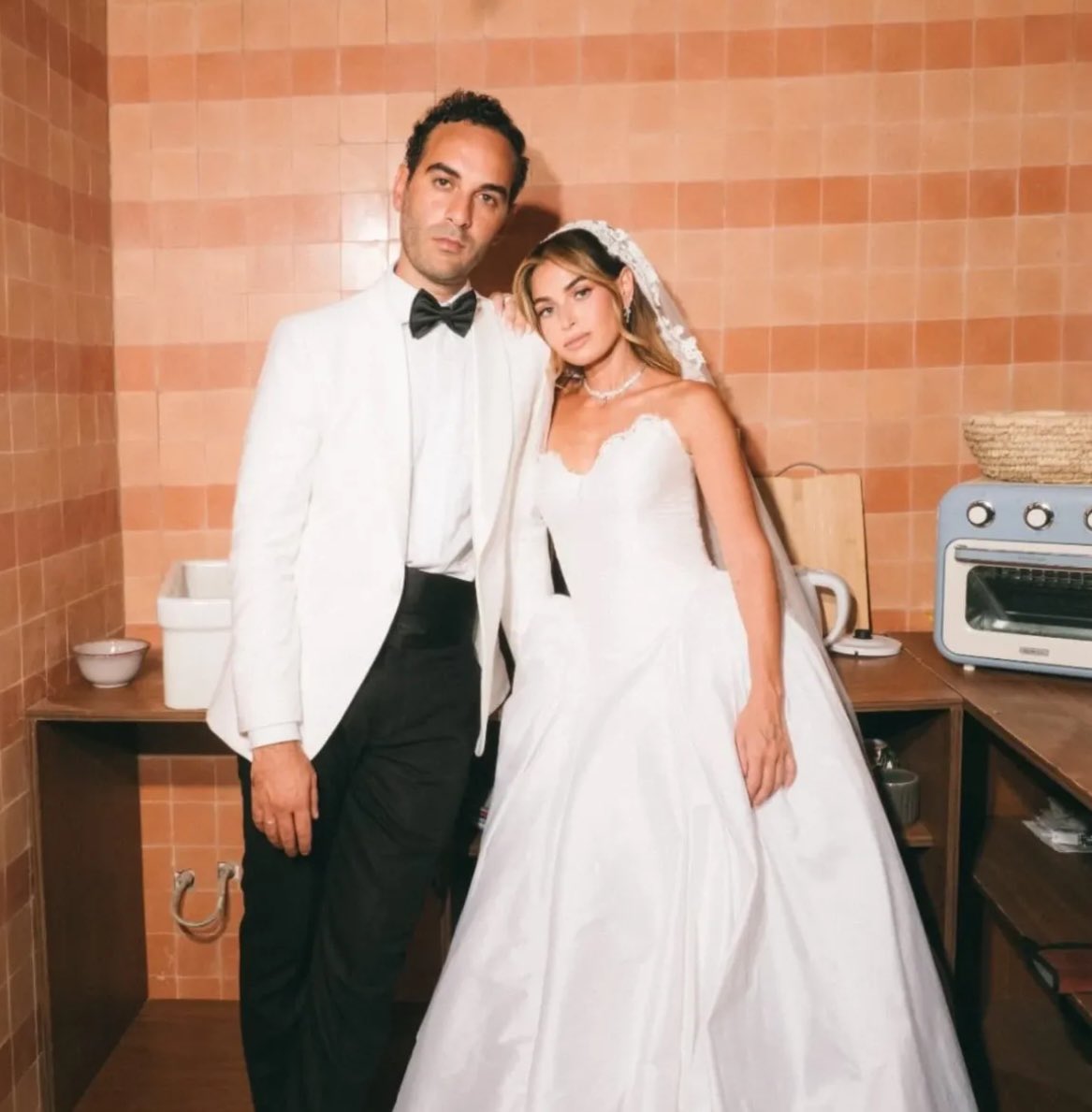 MAD_Solutions's tweet image. A huge congratulations to our beautiful bride, #MADRisingCelebrity Hagar El Sarrag, on tying the knot and starting this new journey🤍

Here’s to a lifetime of happiness ahead💕