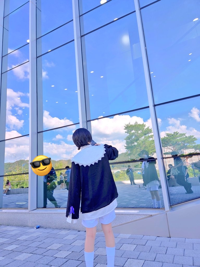 괴출도 해보고
데못죽 파티룸도 가고
촬영도 다녀와보고
울코도 가보고 열심히 돌아다니고 있습니다