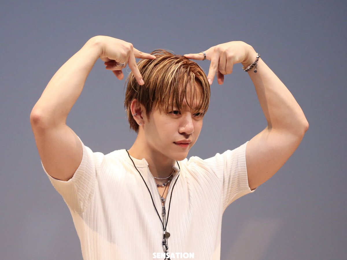 250905 사운드웨이브  팬싸

💚😽💪🏻

 #대현 #JUNGDAEHYUN #郑大贤 

<a href="/official_JDH93/">JUNGDAEHYUN</a>