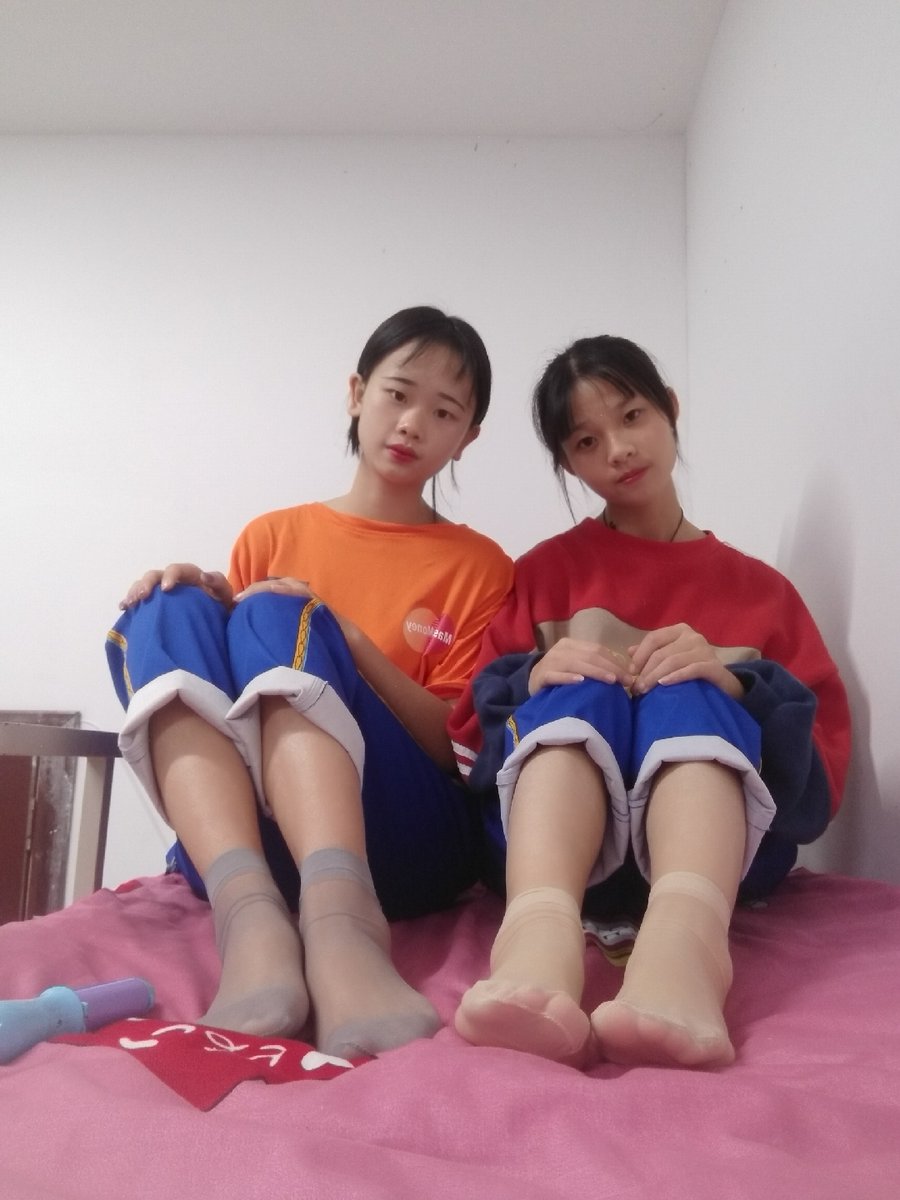jkl4io's tweet photo. #短丝 #短丝袜 #丝足 第218套 https://t.co/ZLHAE1NxDw