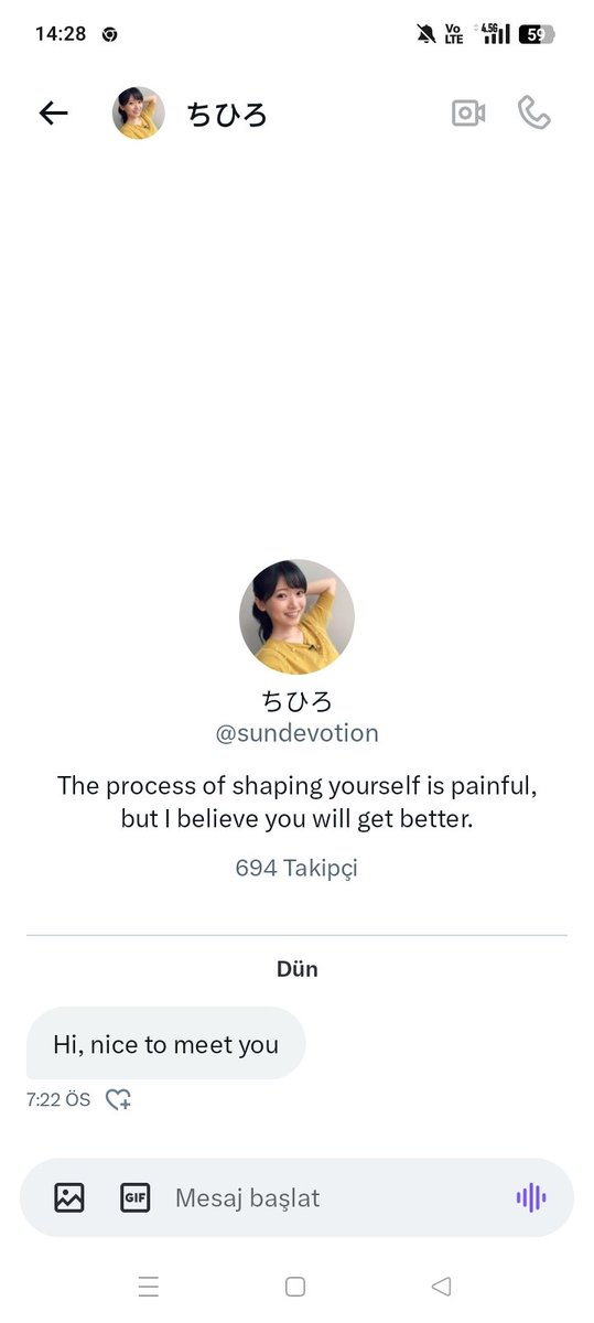 Mk şu profillerden bıktım usandım ne olduklarını anlayamadım hep takibe gelip dm den yazıyorlar..