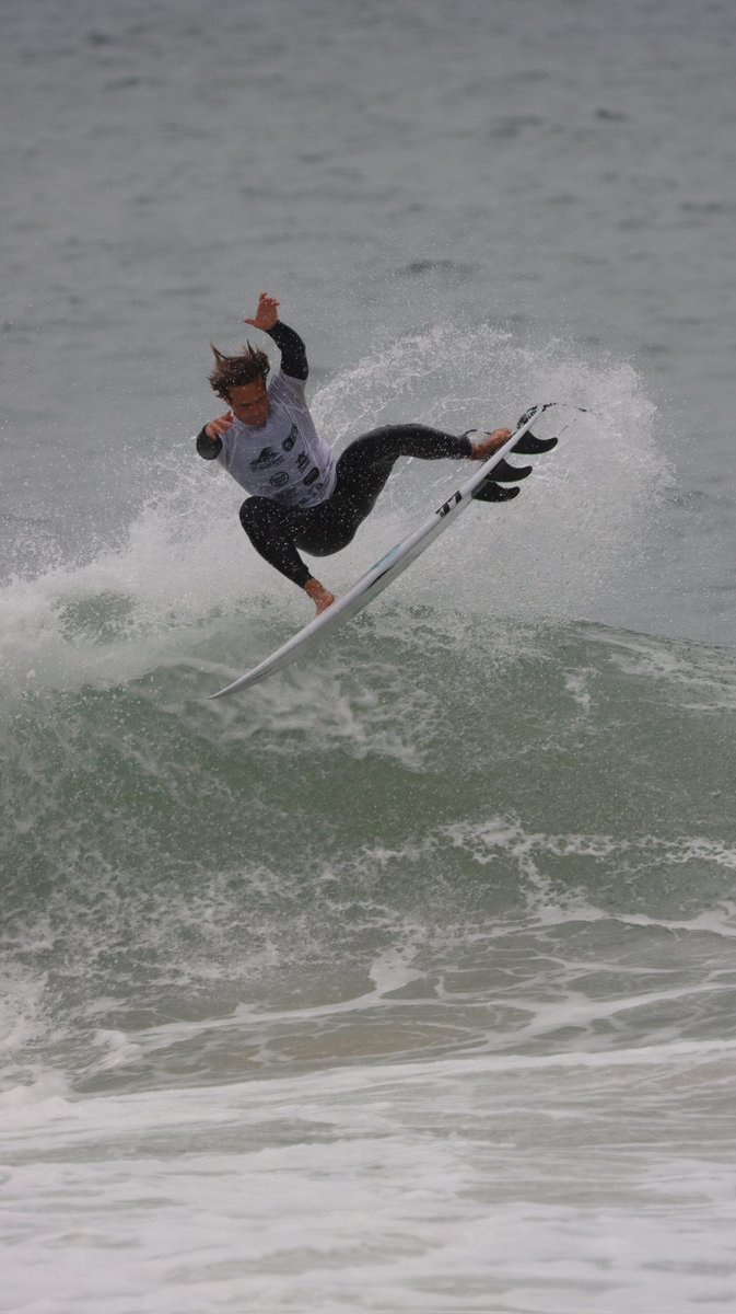 Piece written by <a href="/whitebites/">Stephen White</a> in the South Wales Evening Post🙌

WSF surfers Pat Langdon-Dark &amp; Logan Nicol talk about their selection for TeamGB at ISA World Games 🇬🇧

Full story if you missed it:
wsf.wales/news/welsh-sur…

<a href="/WalesOnline/">WalesOnline 🏴󠁧󠁢󠁷󠁬󠁳󠁿</a> 
<a href="/CarveMag/">CARVE Surfing Magazine</a> 
<a href="/ISAsurfing/">International Surfing Association</a> 

#Wales #Surf
🏴󠁧󠁢󠁷󠁬󠁳󠁿🇬🇧🇸🇻
