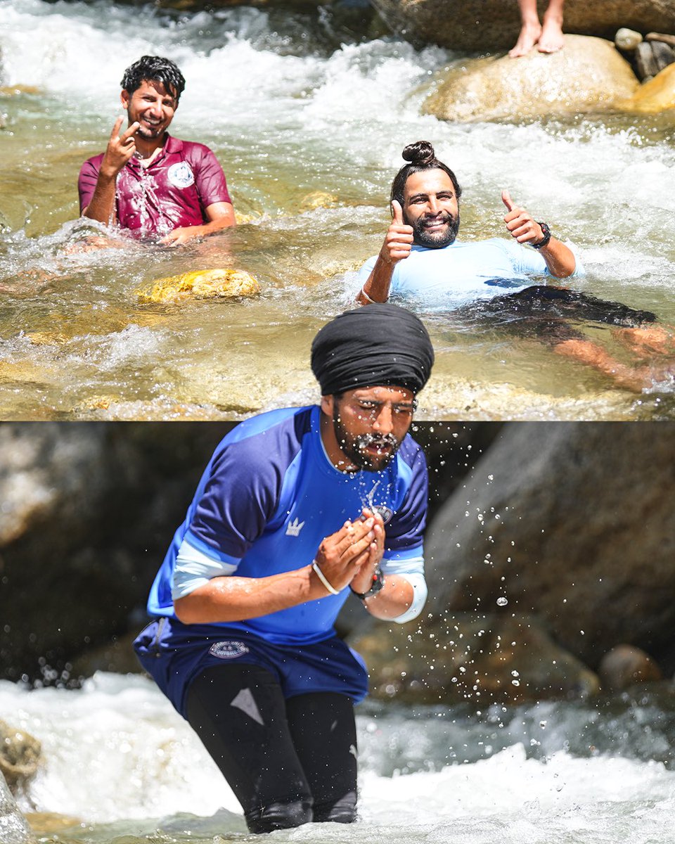 RajasthanUnited's tweet photo. 🔋𝐑𝐞𝐜𝐡𝐚𝐫𝐠𝐢𝐧𝐠 𝐟𝐨𝐫 𝐭𝐡𝐞 𝐄𝐧𝐝𝐠𝐚𝐦𝐞

#waterday #rajasthanunitedfc #climatecup #desertwarriors https://t.co/jQ4mEVQys3