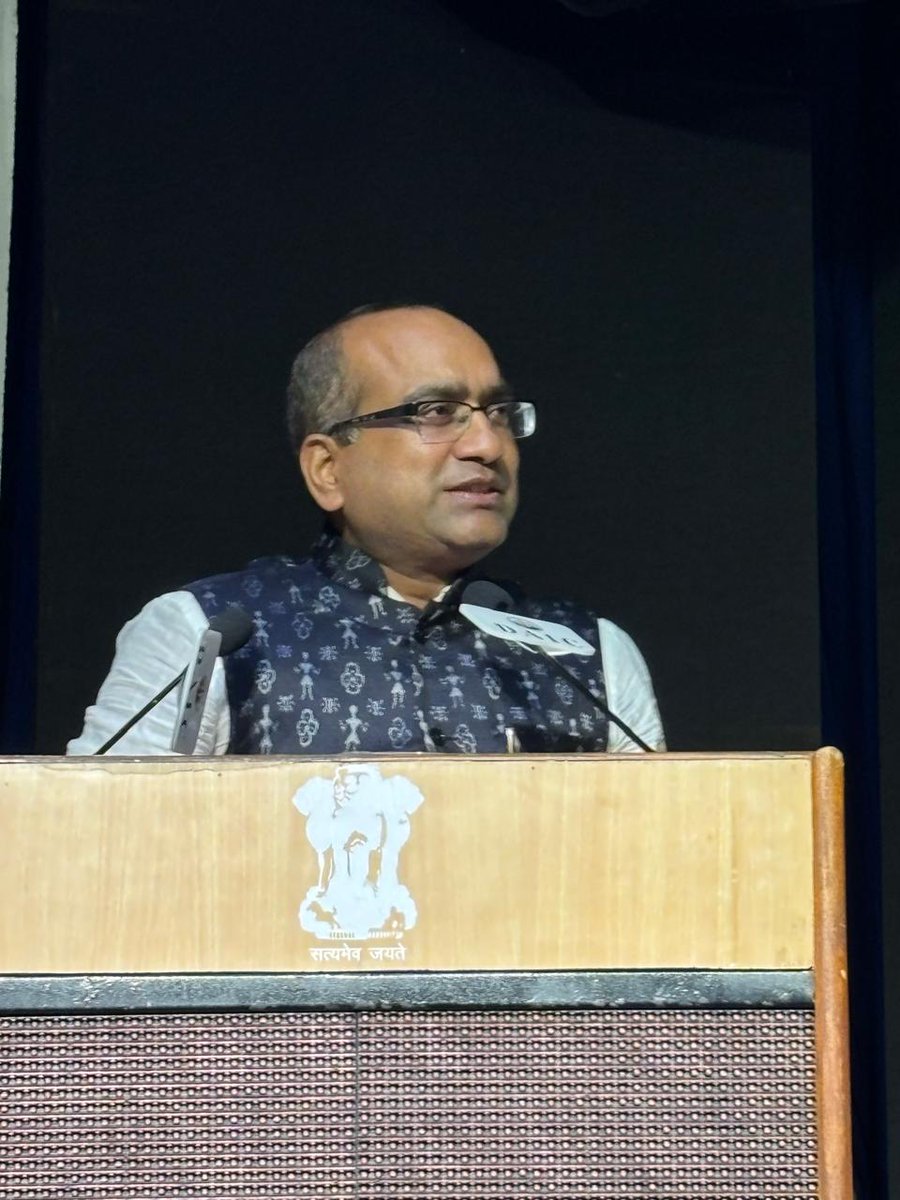 The Indian Futures (@indianfutures) on Twitter photo Shri <a href="/SujeetKOfficial/">Sujeet Kumar 🇮🇳</a>: Our democratic values are woven into our scriptures. It's in our DNA. The dictum 'For the happiness of the many, for the welfare of the many' comes from the Rigveda. #NamoBharatDialogues Shri <a href="/SujeetKOfficial/">Sujeet Kumar 🇮🇳</a>: Our democratic values are woven into our scriptures. It's in our DNA. The dictum 'For the happiness of the many, for the welfare of the many' comes from the Rigveda. #NamoBharatDialogues
