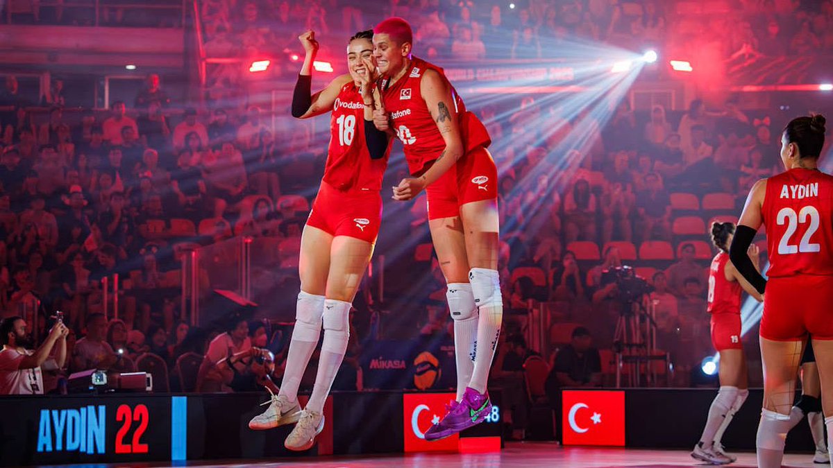 Güzel şeyler de oluyor. Finaldeyiz!