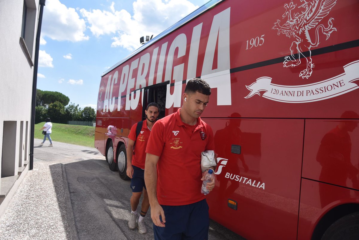 ACPerugiaCalcio's tweet photo. ๐ Squadra allo stadio ๐๏ธ
#vamosgrifo @seriecofficial #GubbioPerugia #GUBPER https://t.co/WidCPqpWjB