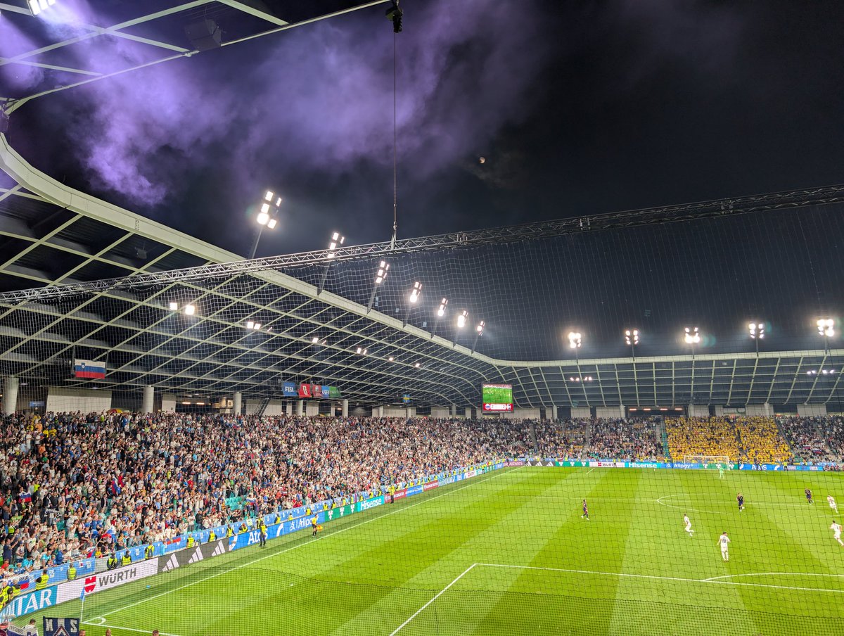 #168
🏟 Stadion Stožice
🏆 Qualif CDM 🌍
⚽️  Slovénie 🇸🇮 - Suède 🇸🇪
🥅 2-2