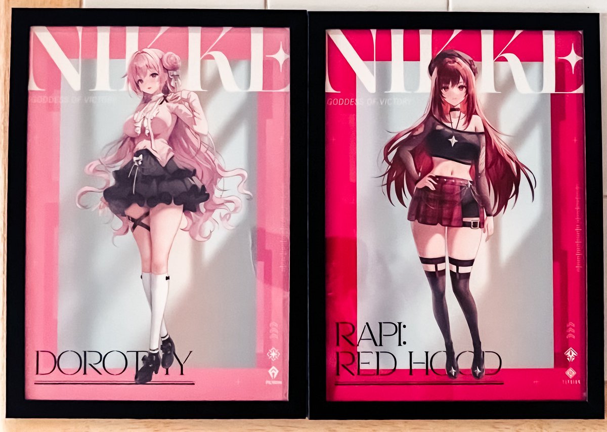 クリアファイルをフォトフレームに入れて飾っているちしかんを見て真似して見ました🖼
なんか勝利の女神NIKKEからファション雑誌NIKKEになってめちゃくちゃカッコよくなりました✨

 #NIKKE
 #NIKKE好きと繋がりたい
 #フォトフレーム