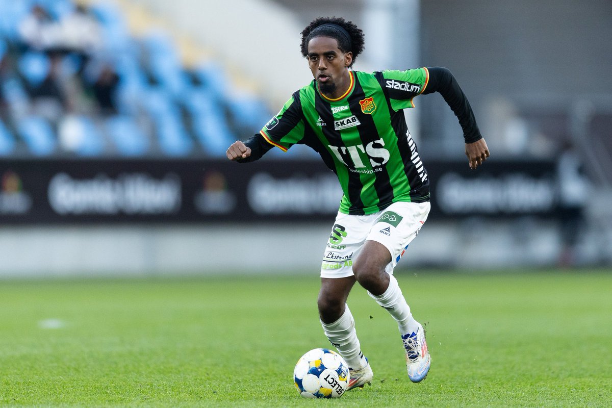 🚨 BREAKING NEWS

الشارقة يتوصل لإتفاق مع نادي غايس السويدي و اللاعب هارون إبراهيم لإنتقاله مُقابل مليون و 100000 يورو شاملة قيمة البطاقة وراتب اللاعب 

الآن شركة كرة القدم تعمل على حجز و تحديد موعد الطيران و الفحوصات الطبية في أقرب وقت ممُكن 

الصفقة تدخل المراحل الأخيرة و خلال