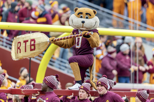 Goldy's Locker Room tweet media