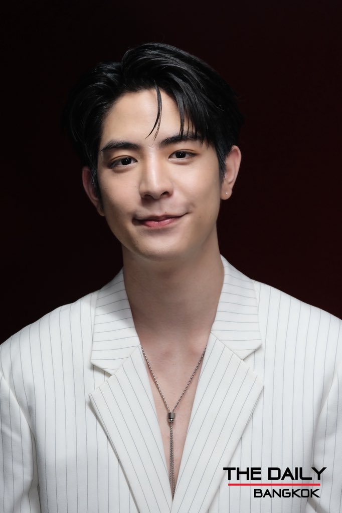 thedailybkk's tweet photo. หนุ่มหล่อ “ ซี-คีน” ในงาน ‘Preaw Charity 2025: Growing Together — เติบโตไปด้วยกัน
SMILING WITH SEAKEEN
#keenkeno #seakeen #sea_ta_lay
#PraewCharity2025 #Praew46th #Praewma https://t.co/xRRvSKe30x