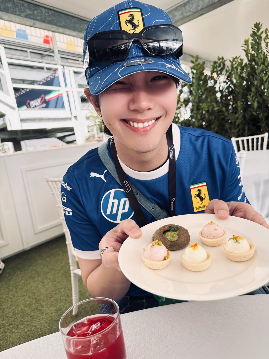 What did you have for breakfast today?

¿Que desayunaron Hoy?

Yo todavía nada por es muy temprano 😂😔

BUILD AMORE MIO

#Build1stVeniceFM
<a href="/JakeB4rever/">BIU.</a>