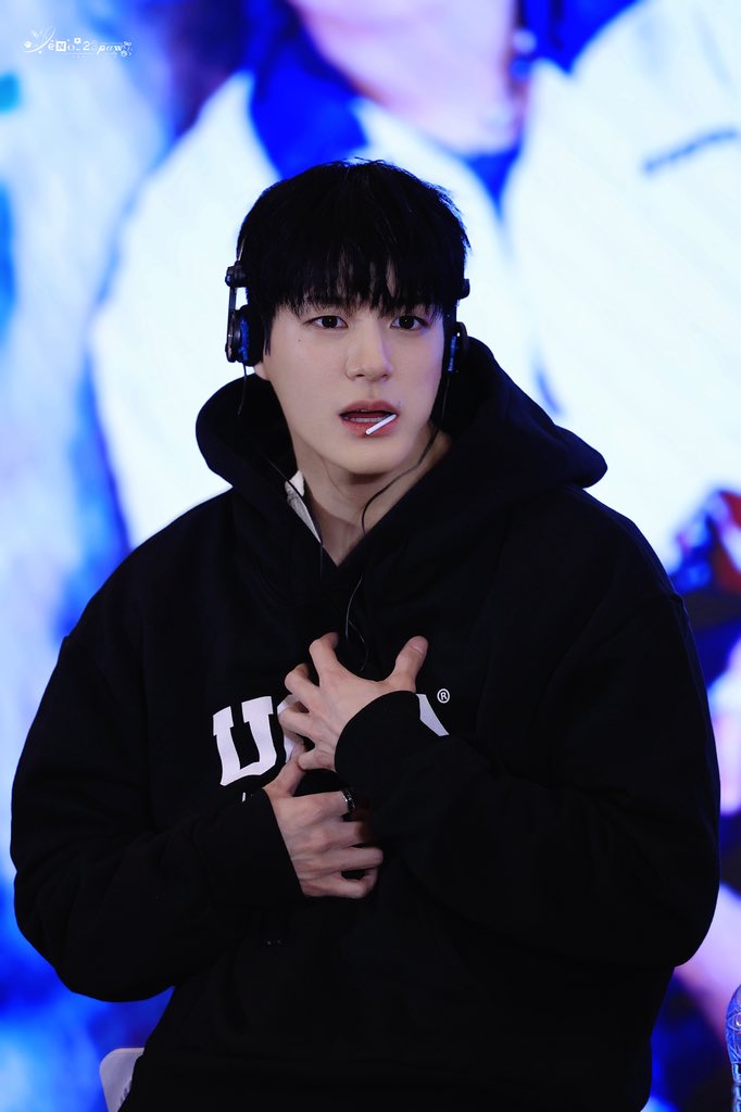 dreamshow ジェノ jeno pics 👑 on X: 