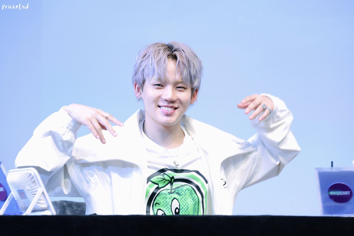 Prickelnd0421's tweet photo. 250906 뮤직아트

#최현석 #CHOIHYUNSUK #ヒョンソク  
#트레저 #TREASURE https://t.co/mris2PBWIC