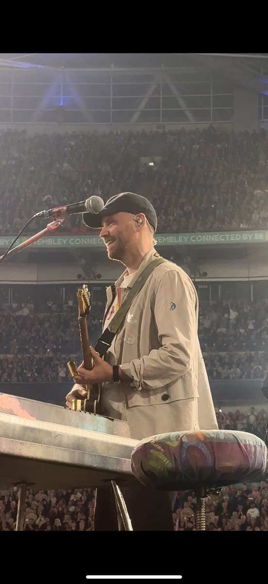 effy 🌙 tweet media