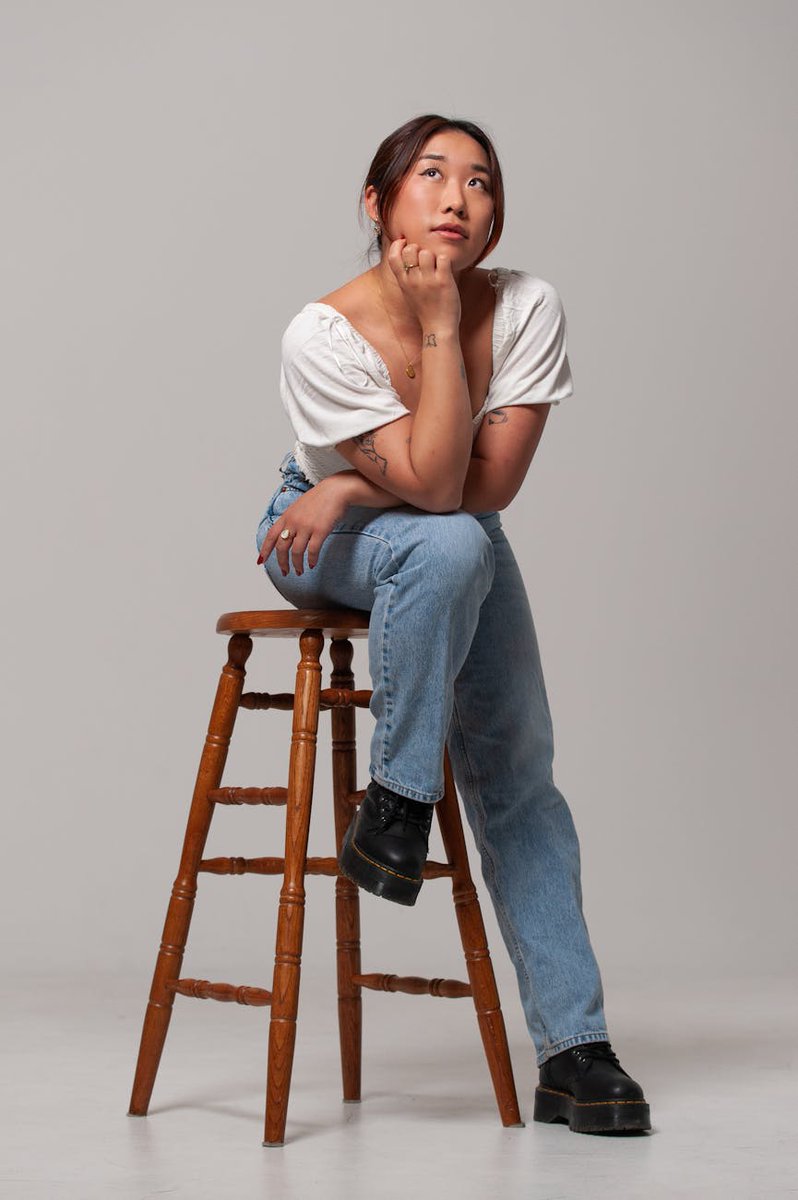 Jayden304775366's tweet image. Just read a fascinating study on micro-expressions!��They reveal true emotions in a split second. Mastering this can boost your social skills.��️#BodyLanguage #NonverbalCues #Psychology