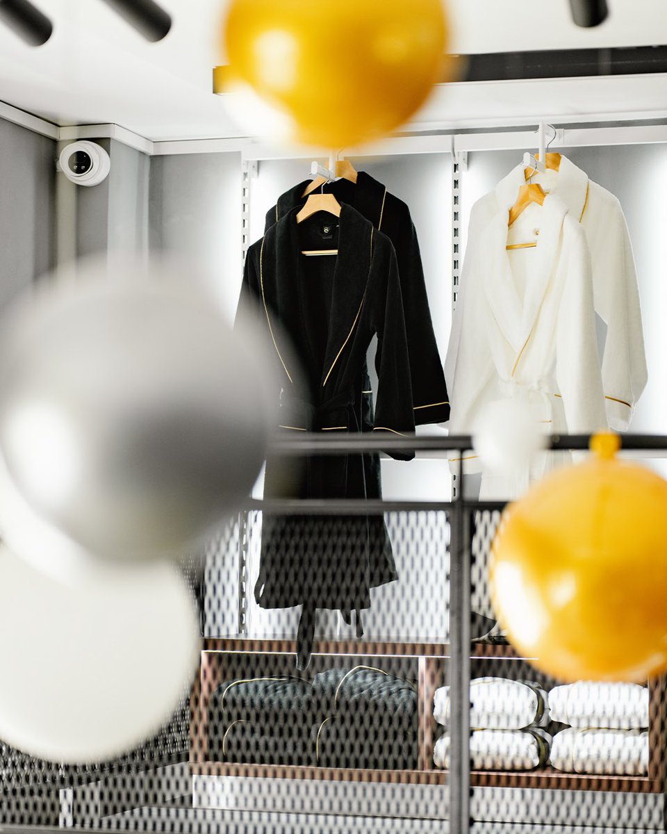 Prohlédněte si FANBUTIK zblízka 📸 
📲 Více informací naleznete zde 👉 fnshp.cz/fanbutik/