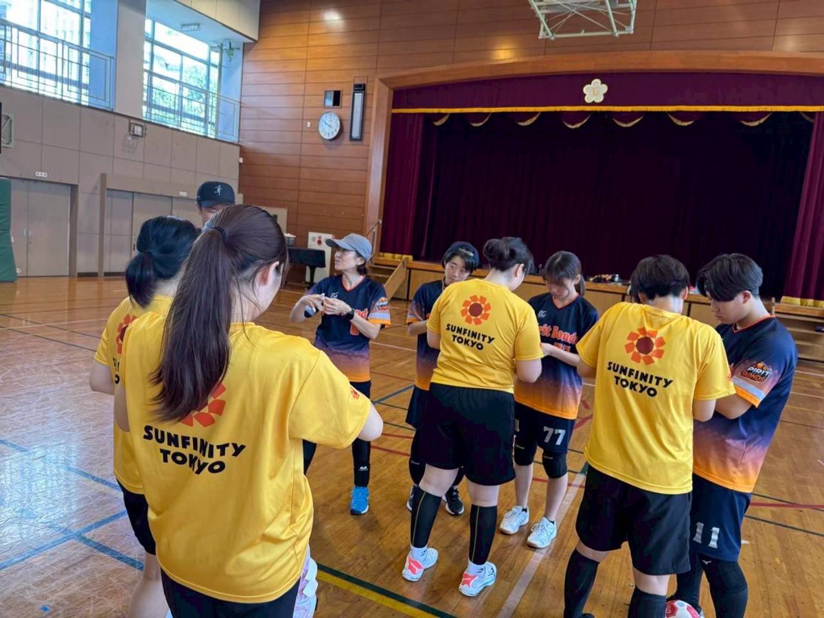 SUNFINITY_jp's tweet photo. ベースボールファイブ × ハンドボール コラボ🔥
お互いのスポーツを体験して、全力プレーで大盛り上がり✨
スポーツが繋ぐ交流の輪、最高でした!
#SUNFINITY #SpiritBonds #ベースボールファイブ #ハンドボール #スポーツ交流 #コラボイベント #スポーツで繋がる #東京イベント https://t.co/kLw77IM17g