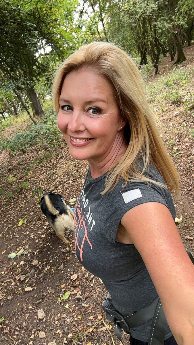 Hope you are all having a fab weekend… I’m doing my favourite thing… working 😊