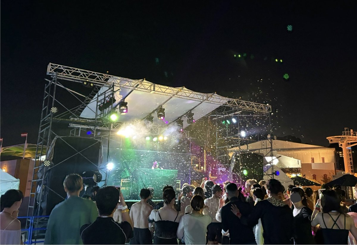 ラグーナプールパーティ2025開催🥳 本日の様子です！！ DJの音楽で超