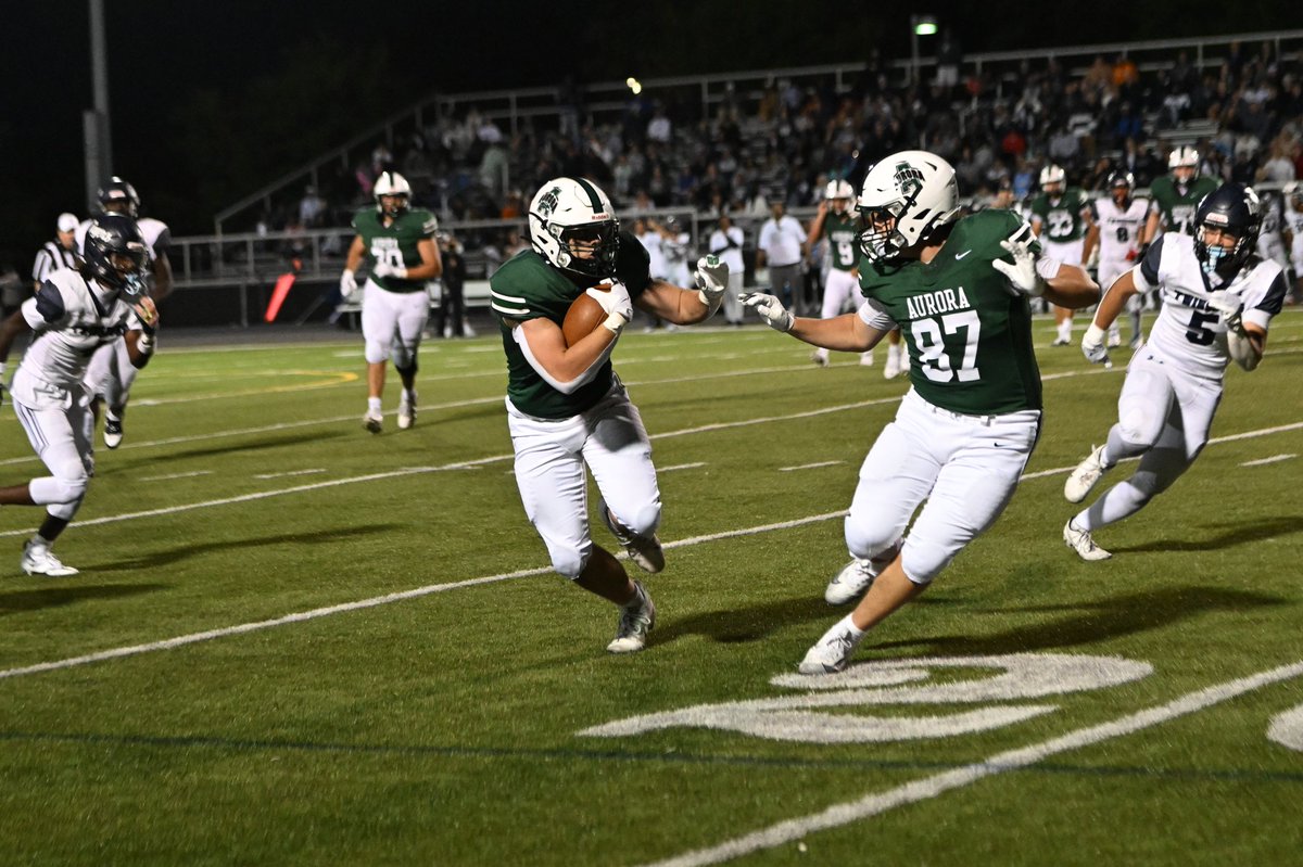 BrianSiebenthal's tweet image. OT game pics from last night against Twinsburg.
@GreenmenFB @ACSD_MH @DrPMilcetich @GreenmenNation @Greenmensteward @AuroraGambit @aurorayearbook @auroraathletics @ahsallsports @AuroraGridiron