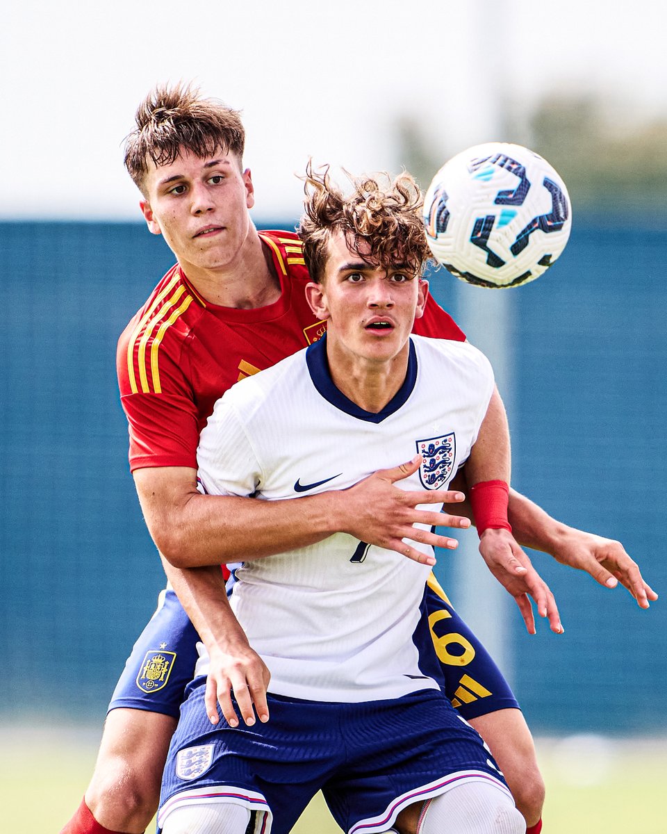 footballontnt's tweet image. 15-year-old Max Dowman was fouled 10 times in the first half against Spain&apos;s U19s today 😳