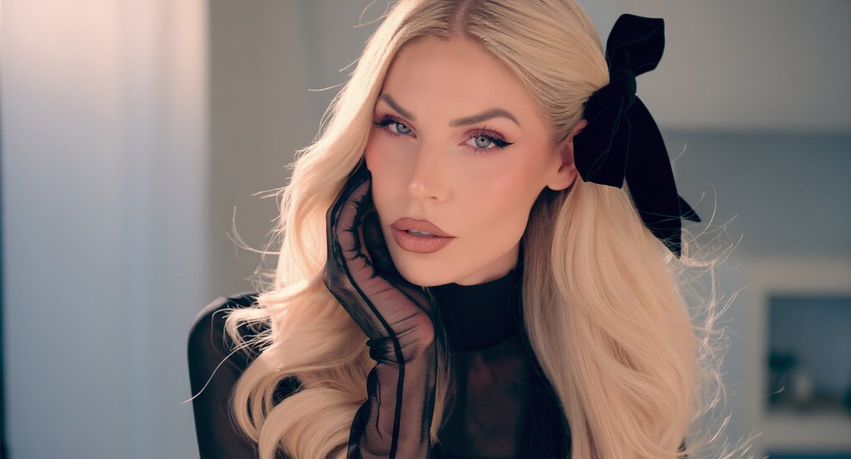 GoddessKittyAI's tweet image. Doesn't it feel so good to make Me happy?
To catch My attention, just for a minute.
To make Me smile, knowing you bought Me joy. 

The easiest way to do this, is to send Me a present at GiftGoddessKitty.com