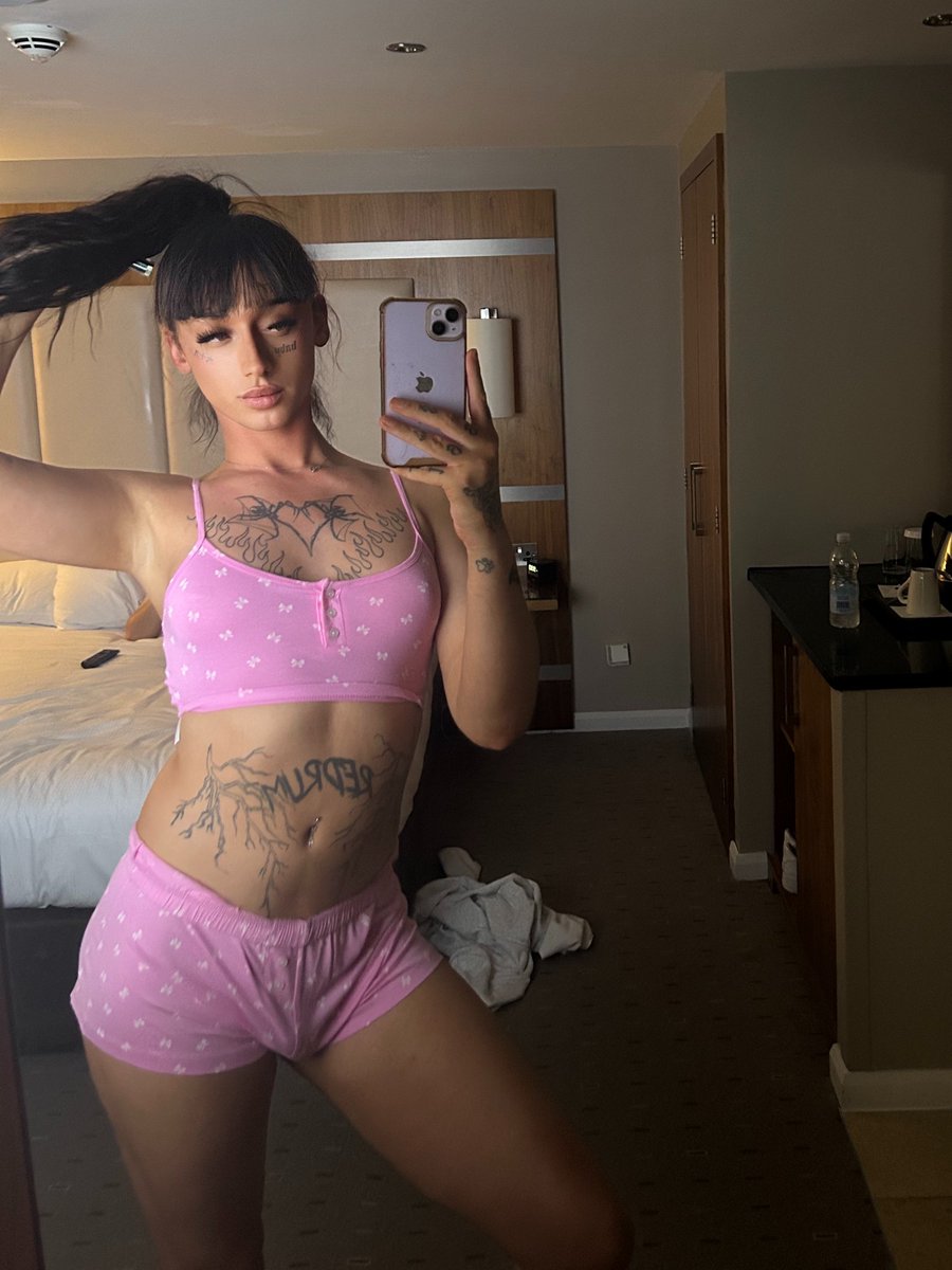 Jamie 🏳️‍⚧️ tweet media