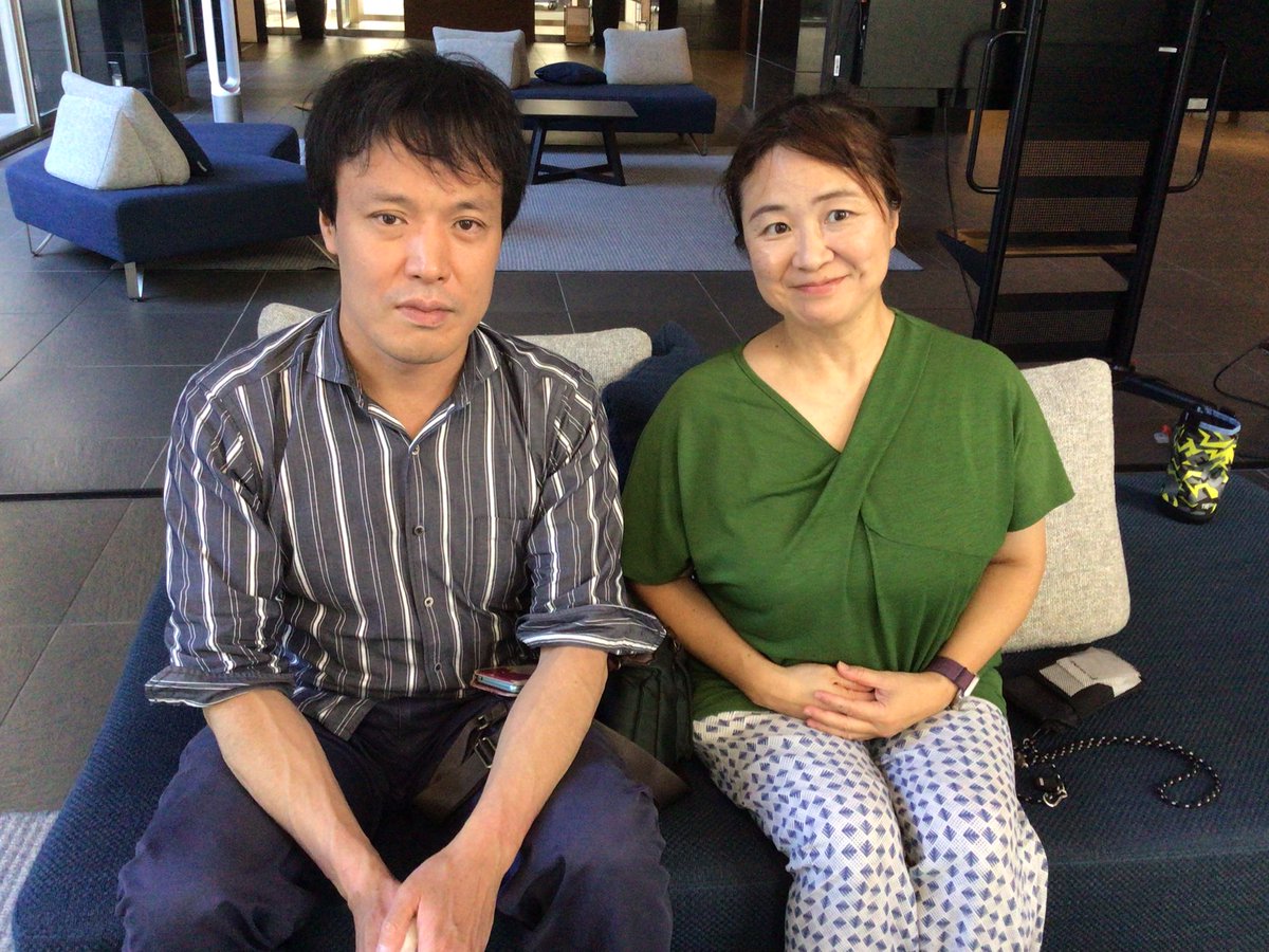 今日はひびこと第４回公演『ダウン』の顔合わせでした。
姉と弟の二人芝居です。
夜露死苦！