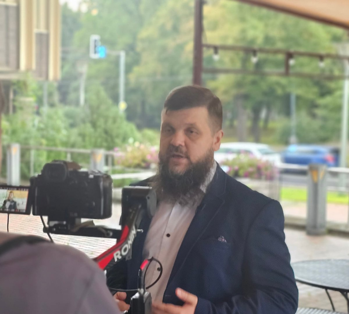 Mūsu filma "Hibrīdpilsonis" (par Avenu un Alfa grupu) jau ir noslēguma stadijā! Pirmizrāde būs drīz!