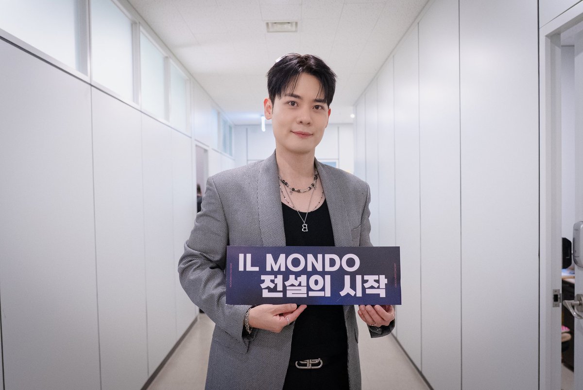 official_lapoem's tweet photo. 2025 유채훈 크로스오버 콘서트 <IL MONDO>
Day 1️⃣

아.. 얼굴이 너무 잘하는데..❓️노래 어떡하지..(P)
너무 좋아서 입 틀어막았다가
눈물 흘리다가 가슴 박박 치다가
좋은데 입 밖으로 나오는 말은
그저 굿..👍 

채훈이 보여준 세상 어떻게 보셨나요❓️
꽉 채워진 객석을 보고 채훈도
더 행복하게 노래 부를 수 있었어요🫶🥲

내일 콘서트도 기대해 주세요💗

#LAPOEM #라포엠 
#ILMONDO #일몬도
#유채훈 #YouChaehoon