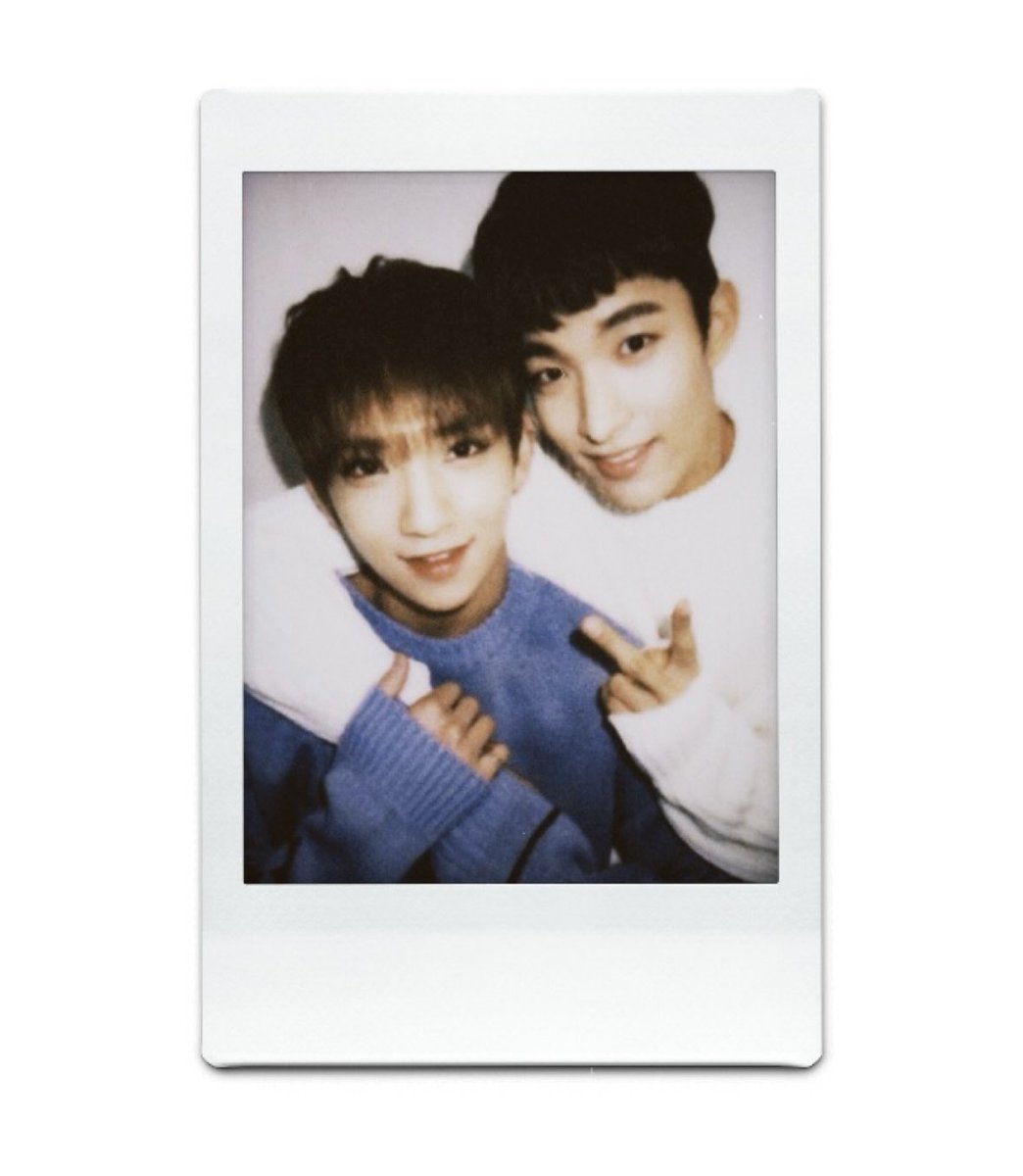 joshuchive's tweet photo. August slipped away 
—filo #seoksoo/#kyeomshu au

August has always been calm and boring, at least that's what a 13 year old Ava (sm) thought. Not until the boy from L.A, Cael (js) comes home every year to ruin his peace. https://t.co/B3Mwyd1uie