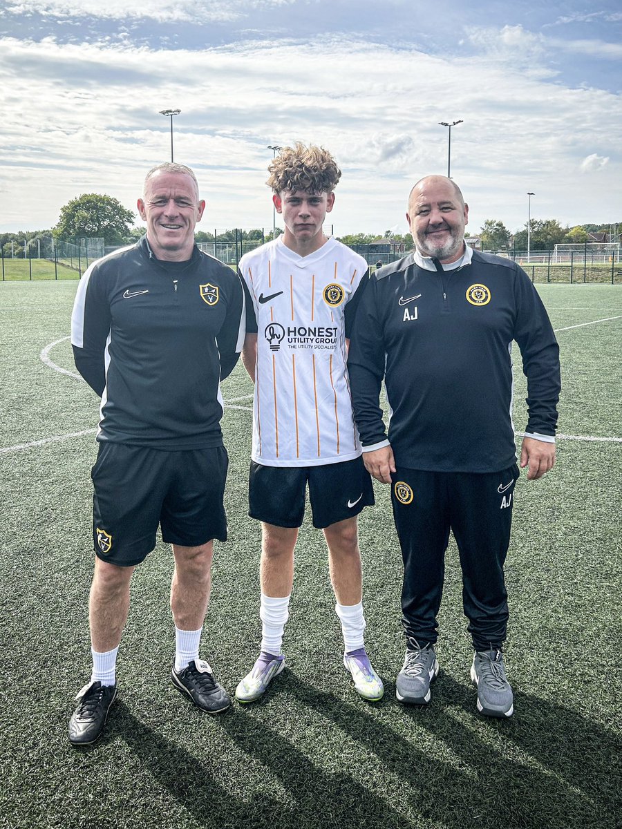 🟡⚫️⚽️⚽️⚽️ Congratulations to Forward Shay Pye who grabbed a hattrick in our U18’s 7-1 win over Morpeth Town. 

👏 Well done Shay!!!

<a href="/PVSportAcademy/">Park View Academy of Sport</a> | <a href="/GasHonest/">Honest Utility Group - Utility Specialists</a> 

#PVAFC