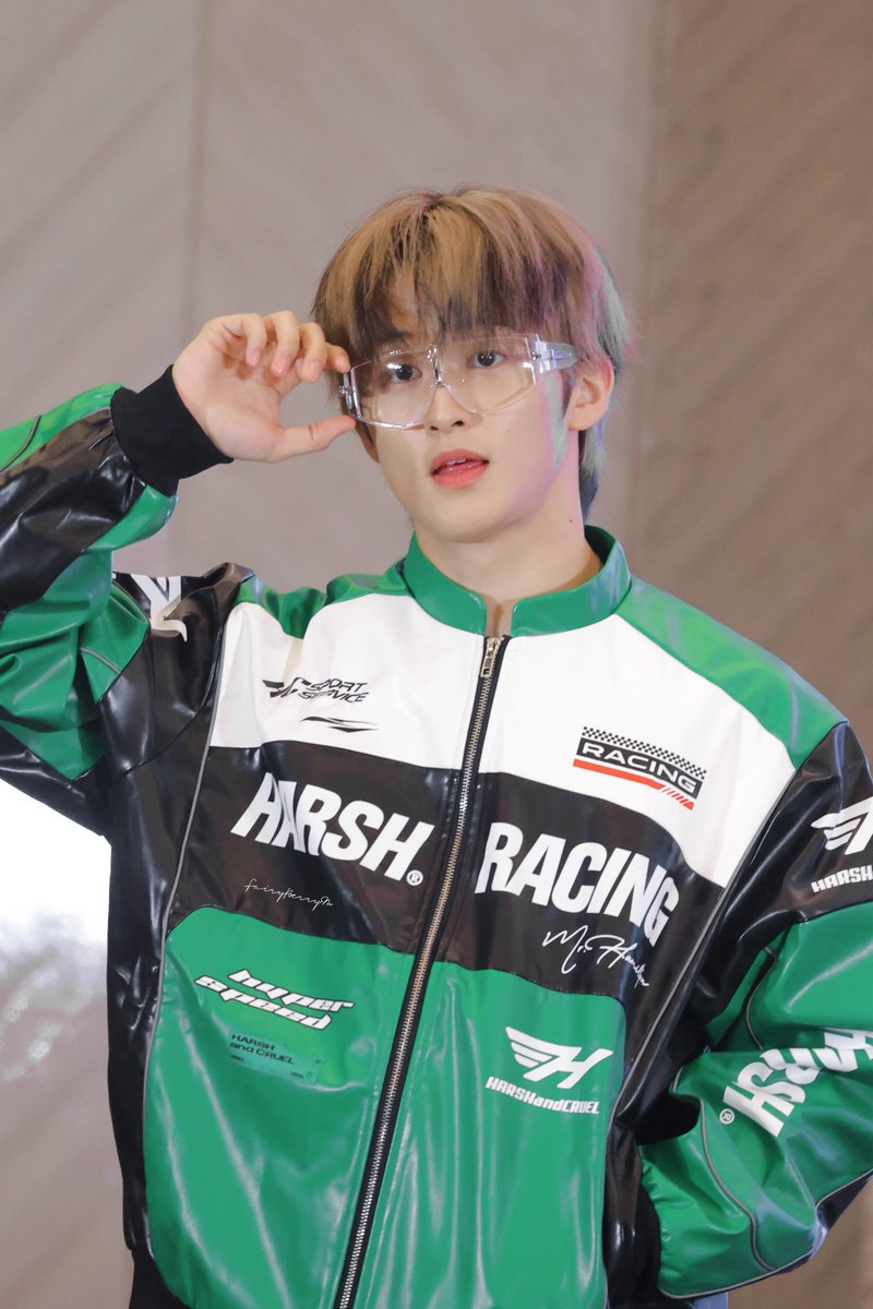 FairyBerryM's tweet photo. 250906

#마크 #MARK #MARKLEE #NCT #NCTDREAM #NCT127 https://t.co/UttSzxWsBz
