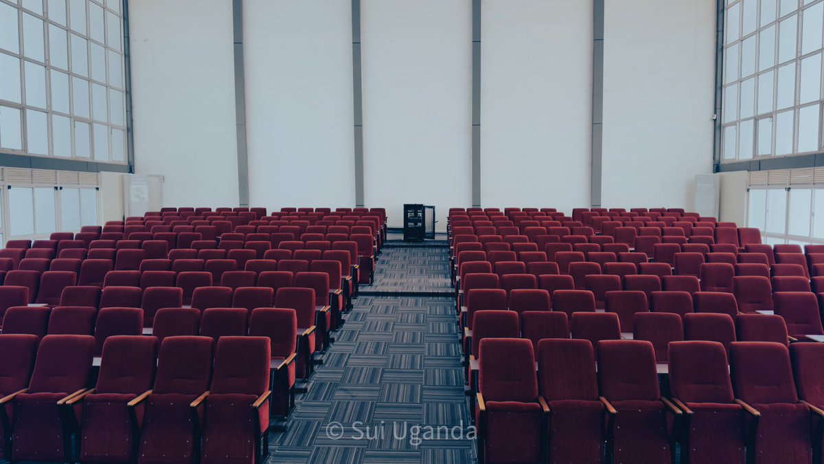 M A N I F E S T I N G