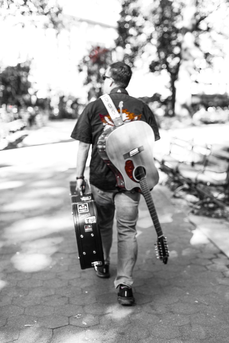 AlexJLongo's tweet photo. And then there's the chance that you might fail. What's left, a life of regret? Nah. One day, or day one? There is no tomorrow. Start now 💪 #musician #nycphotography #singersongwriter #guitarist #houston #guitarPhotos by @MistiDawnMusic @BentleyRecords @LucaDayz @rodryanshow https://t.co/g4m89b2h6k