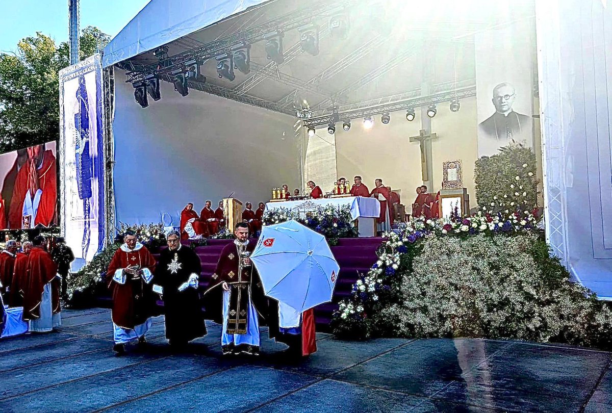 Esta mañana asistiendo en Tallin a la beatificación del padre jesuita Eduard Profittlich,arzobispo católico en 🇪🇪 y mártir, tras ser deportado a Rusia donde falleció en prisión en 1942.Pastor heroico que dedicó su vida al servicio de los demás y en defensa de su fe y la libertad